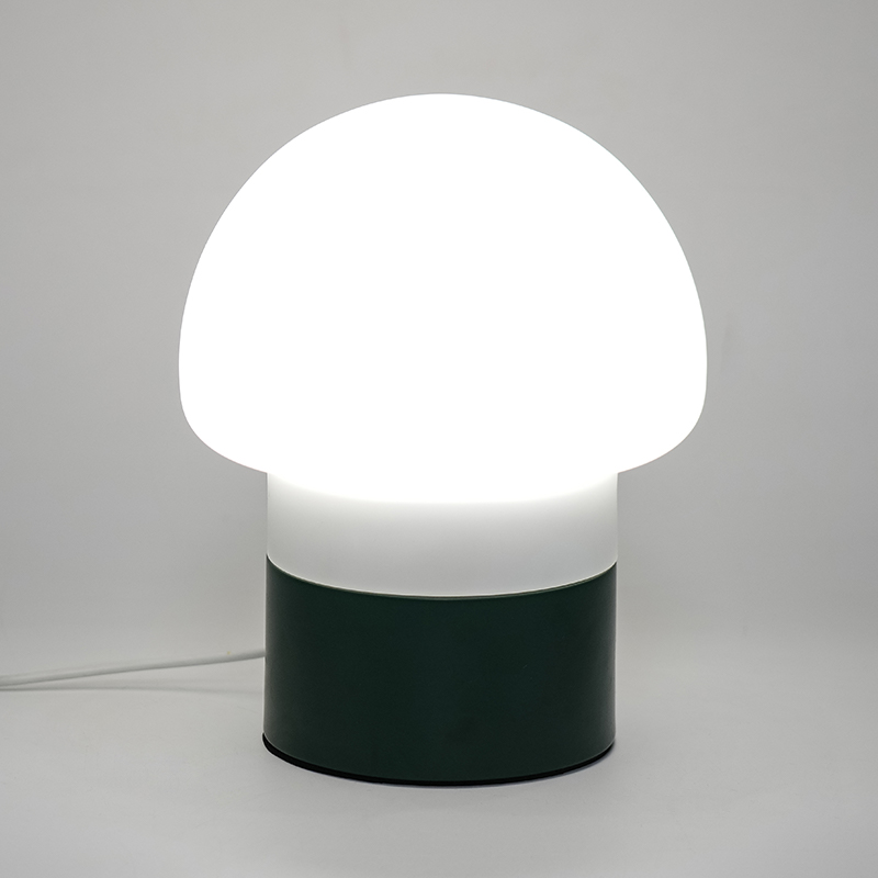 Lampada da tavolo a led da funghi