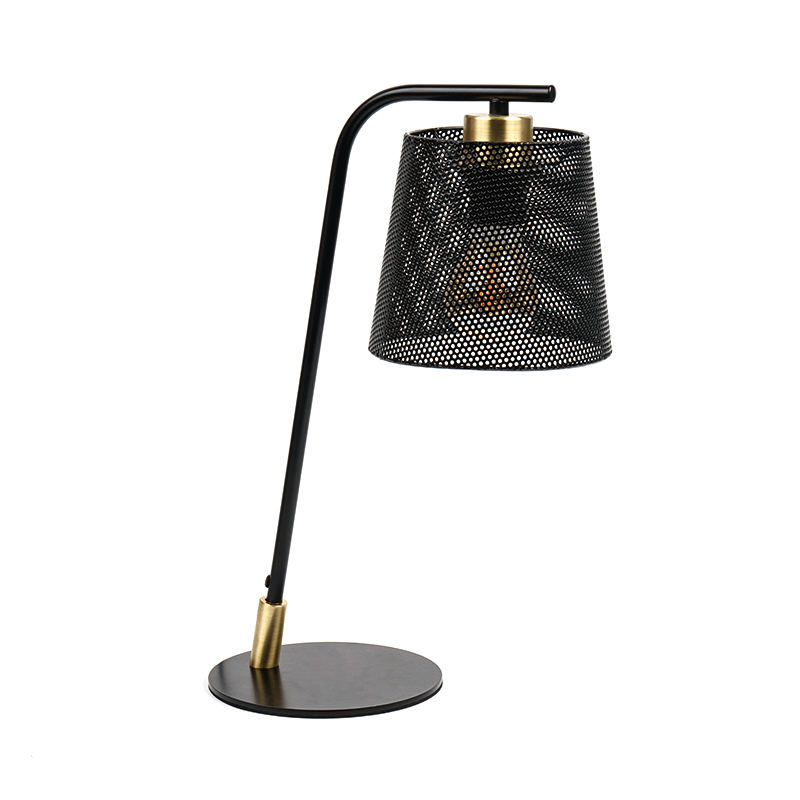 Lampada da tavolo in ferro battuto in metallo nordico
