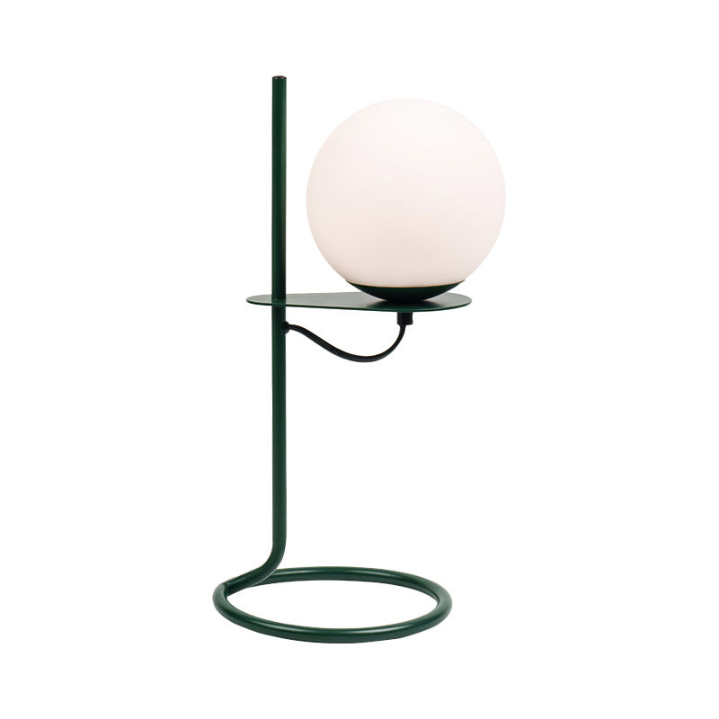 Semplice lampada da tavolo a sfera di vetro