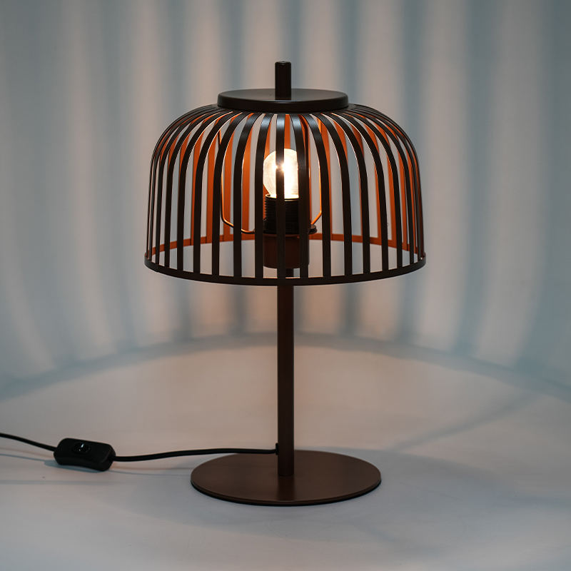 Lampada da tavolo decorativa del ferro nordico