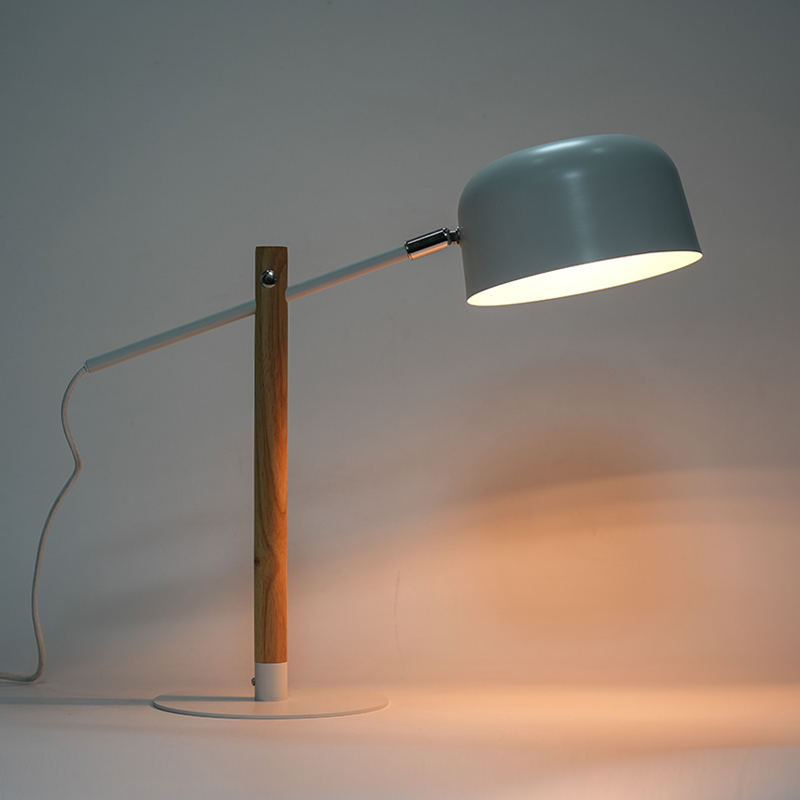 Lampada da tavolo da lettura in metallo da ufficio