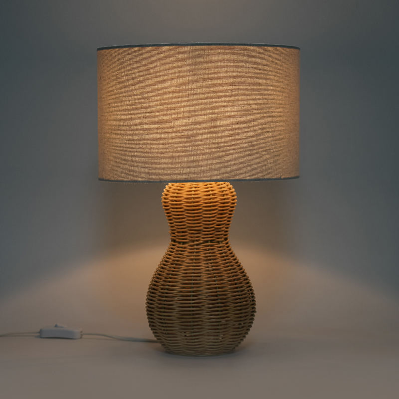 Lampada da tavolo artistica fatta a mano