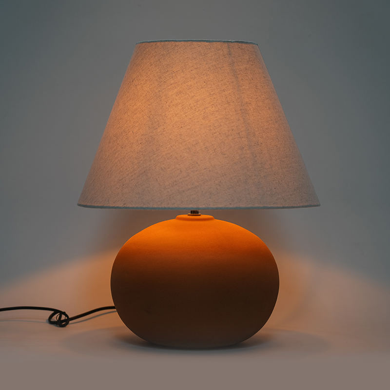 Lampada da tavolo creativa a base rotonda
