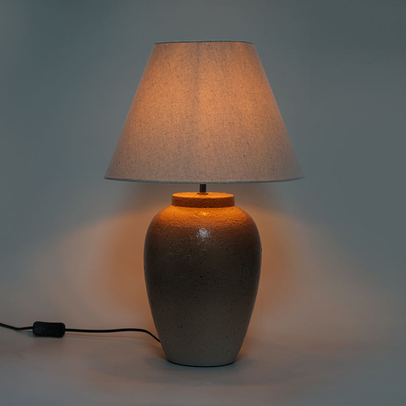 Lampada da tavolo ceramica a colore nostalgico retrò