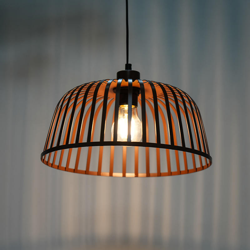 Lampadario di ferro vintage